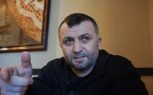 Брат Исмаилова высмеял прогноз Гаджиева на бой со Шлеменко