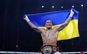 Эрик Молина назвал главный недостаток Усика в супертяжелом весе