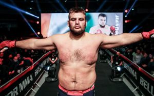 Немков общается с Сидельниковым после его ухода из команды Емельяненко