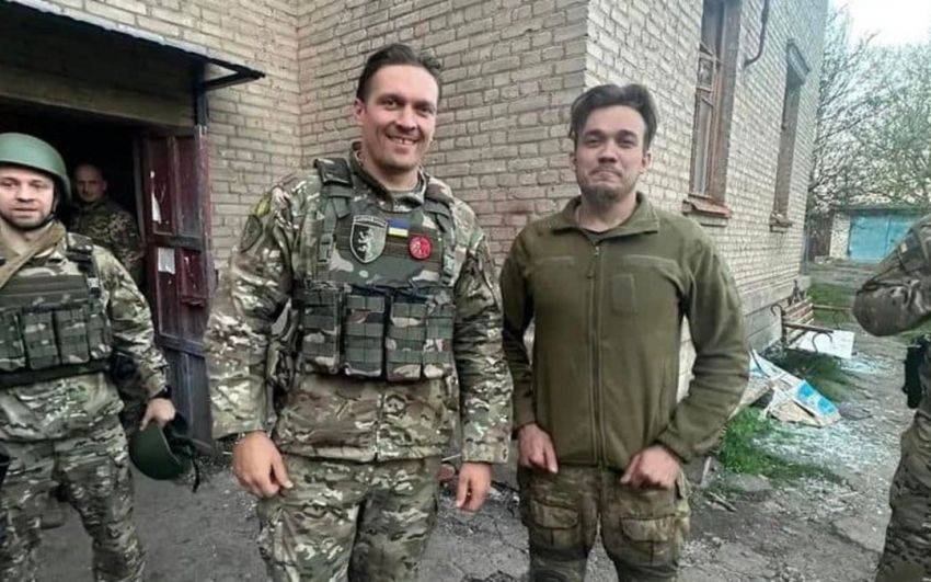 Александр Усик рассказал о своем визите на передовую: "Я видел, как бегут мои враги"