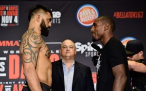 Фил Дэвис остановил Лиама МакГири на турнире Bellator 220