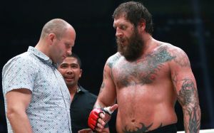 Александр Емельяненко может подраться с бывшим оппонентом Федора