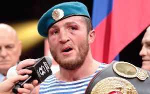 Денис Лебедев поблагодарил всех за поддержку после боя против Алтункая