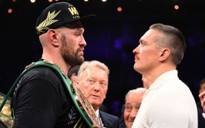 Александр Захожий дал прогноз на бой Усик - Фьюри