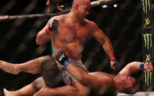 UFC Fight Night 142: Джуниор Дос Сантос нокаутировал Тая Туивасу