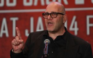 Лу Дибелла ответил на слова Оскара Де Ла Хойи про Деонтея Уайлдера
