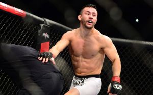 UFC 235: Педро Муньоз нокаутировал Коди Гарбрандта в бескомпромиссной рубке
