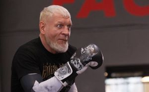 Менеджер Александра Емельяненко назвал двух потенциальных соперников по следующему бою