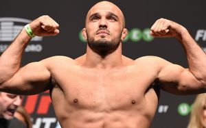Илир Латифи получил травму и выбывает из турнира UFC Fight Night 153