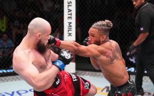 Видео боя Кевин Ли - Ринат Фахретдинов UFC on ESPN 48