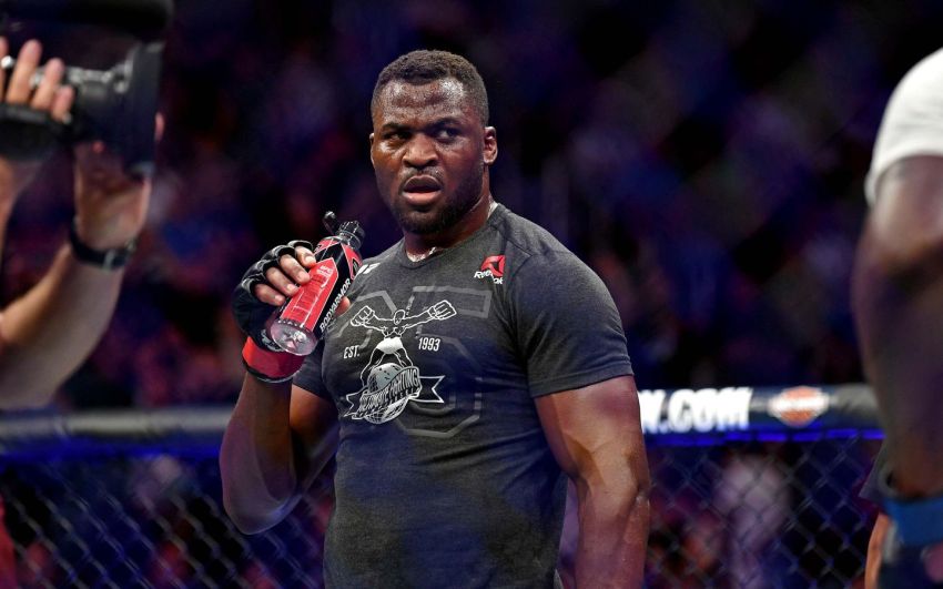 Фрэнсис Нганну – о переговорах с ONE Championship: "Они хотели получить немного пиара"