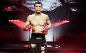 Усман Нурмагомедов недоволен выбором оппонента на Bellator 269: "Они мне привели какого-то финна"