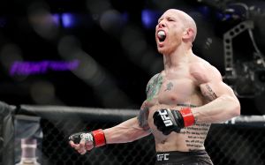 Джош Эммет финишировал Мирсада Бектича в первом раунде на UFC on ESPN+ 13