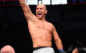 Джуниор Дос Сантос прокомментировал уход из UFC