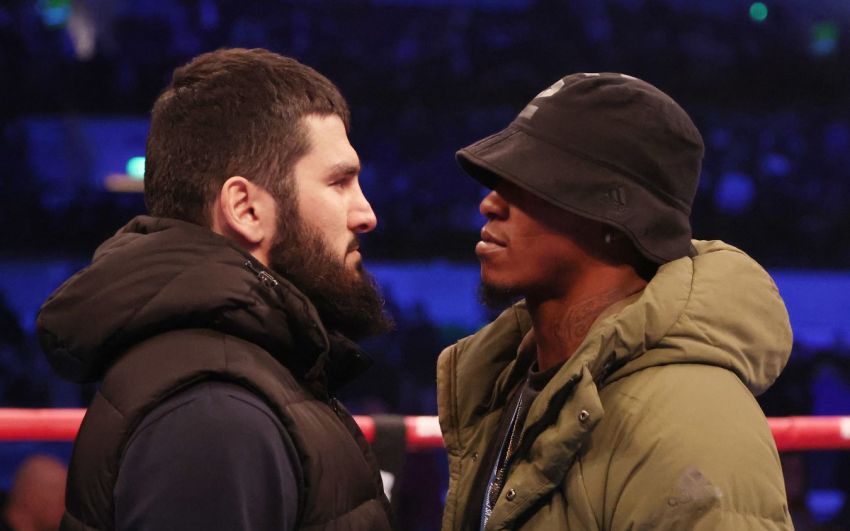 Известный британский тренер поделился прогнозом на бой Бетербиев - Ярд