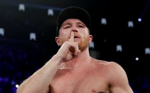 Маурисио Сулейман заявил, что WBC считает Сауля Альвареса лучшим боксером мира со времен победы над Головкиным