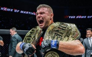 Бадаев - про Малыхина: "Со спортивной точки зрения сейчас определенная деградация"
