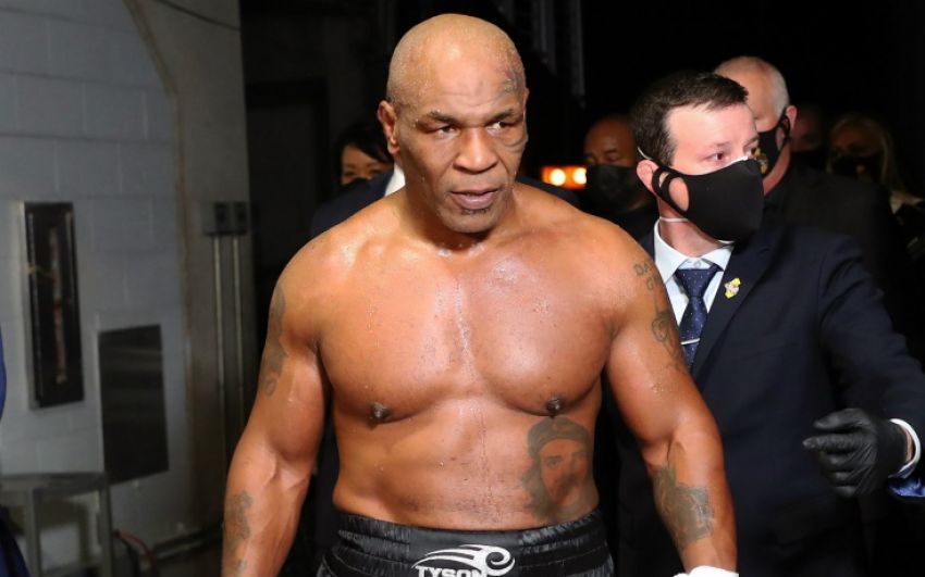 Майк Тайсон назвал "Бой года" в UFC