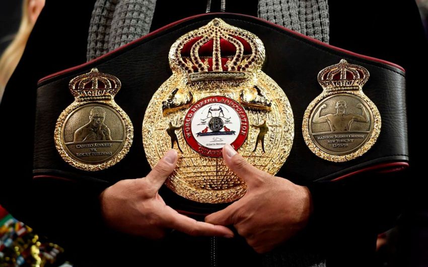 Президент WBA прокомментировал устранение всех "временных" поясов: "В каждом дивизионе должен остаться один чемпион"