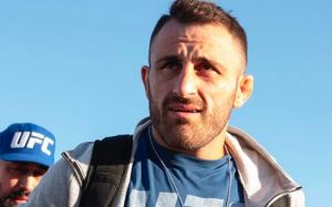 Алекс Волкановски вернулся домой после госпитализации в Чили