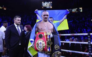 Инсайдер поделился свежими подробностями касательно организации боя Усик - Фьюри