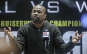 Костя Цзю раскритиковал бой Джонса с Джиганом: "Рой ведь опускает себя"
