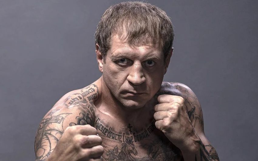 Александр Емельяненко ответил людям, осуждающим его за употребление алкоголя