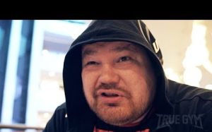 Тарасов предлагал деньги за поражение / Дацик наехал на Артема перед боем