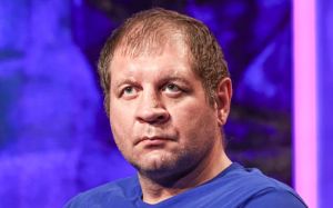 Камил Гаджиев прокомментировал проблемы Александра Емельяненко со здоровьем: "Это его Всевышний от боев оберегает"