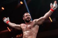 Иван Штырков отреагировал на отмену запрета на использование национальных флагов в UFC