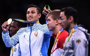 Олимпийский чемпион Гаибназаров призвал общественность быть "разумной"