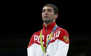 Алоян сразится за титул WBC Silver с никарагуанцем Солано