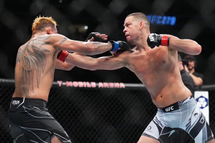 Нейт Диас засабмитил Тони Фергюсона в четвертом раунде в главном событии UFC 279