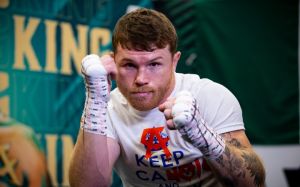Тимоти Брэдли назвал бойца, способного потрясти Сауля Альвареса