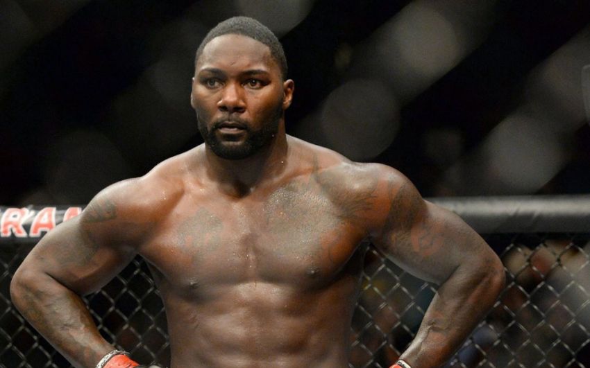 Энтони Джонсону отказали в билете на UFC 206