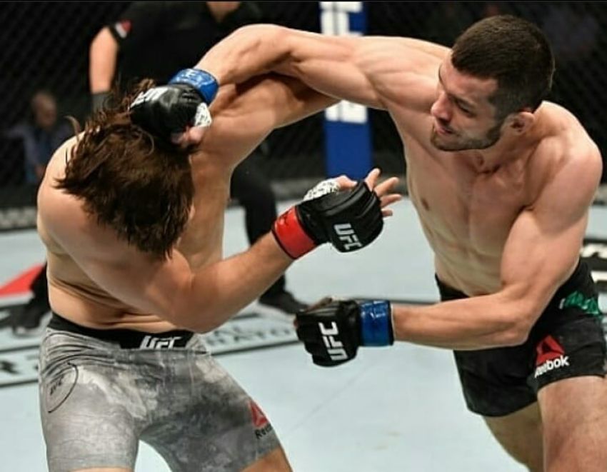 Махмуд Мурадов одержал досрочную победу над Эндрю Санчесом на UFC 257