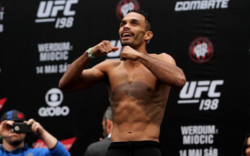 UFC 213: Роб Фонт — Дуглас Силва де Андраде