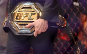 Майкл Биспинг предсказывает четыре новых чемпиона UFC в 2025 году