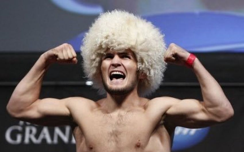 Пресс-служба UFC: бой между Нурмагомедовым и Фергюсоном пока не отменен 