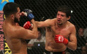 Этот день в истории: Гилберт Мелендез в 4 раз защитил титул чемпиона Strikeforce в легком весе, победив Хорхе Масвидаля