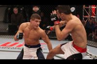 Видео боя Эл Яквинта – Майлс Джури UFC The Ultimate Fighter Season 15 Opening Round
