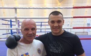 У Власова не должно быть крупных проблем в боях с чемпионами — тренер
