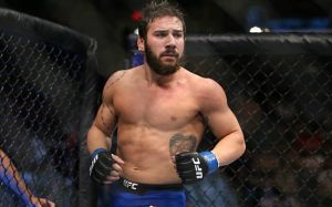 Джимми Ривера не выступит на UFC 219