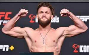 Рафаэль Физиев предсказал, кто станет следующим чемпионом UFC в легком весе