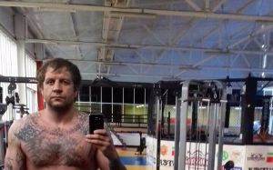 Александру Емельяненко сегодня 36!