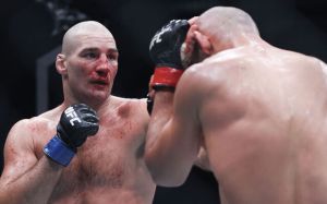 Шон Стриклэнд апсетнул Хамзата Чимаева на UFC 328 и вернул себе чемпионский титул