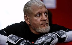 Харитонов — о поражении Емельяненко от Коваленко: "Докатился, что блогеры п****т! Лошадь пьяная!"