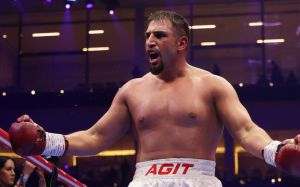 Агит Кабайел отреагировал на отказ Усика от боя с ним