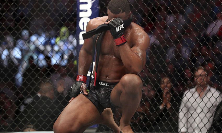 Ставки UFC: Тайрон Вудли является фаворитом в поединке с Камару Усманом