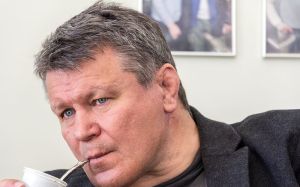 Этот день в истории: 51 год исполнилось Олегу Тактарову 